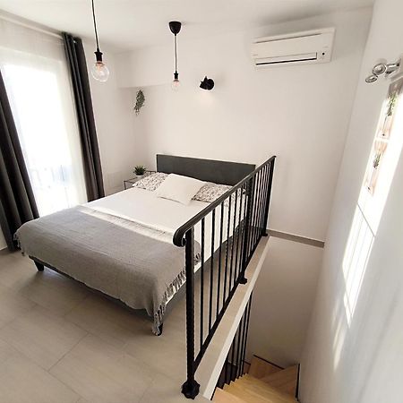 Central Apartment & Room Niko 斯普利特 外观 照片