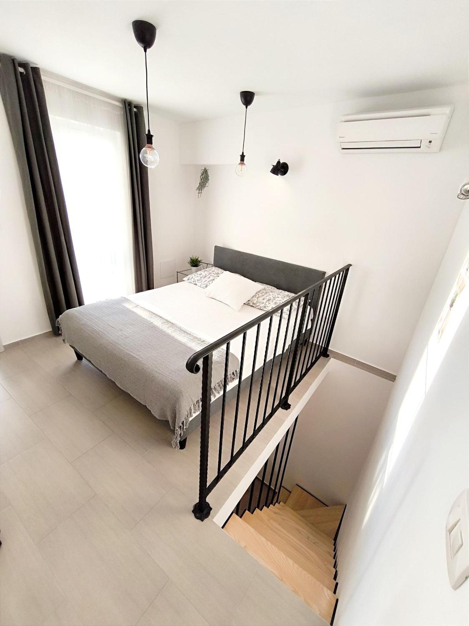 Central Apartment & Room Niko 斯普利特 外观 照片