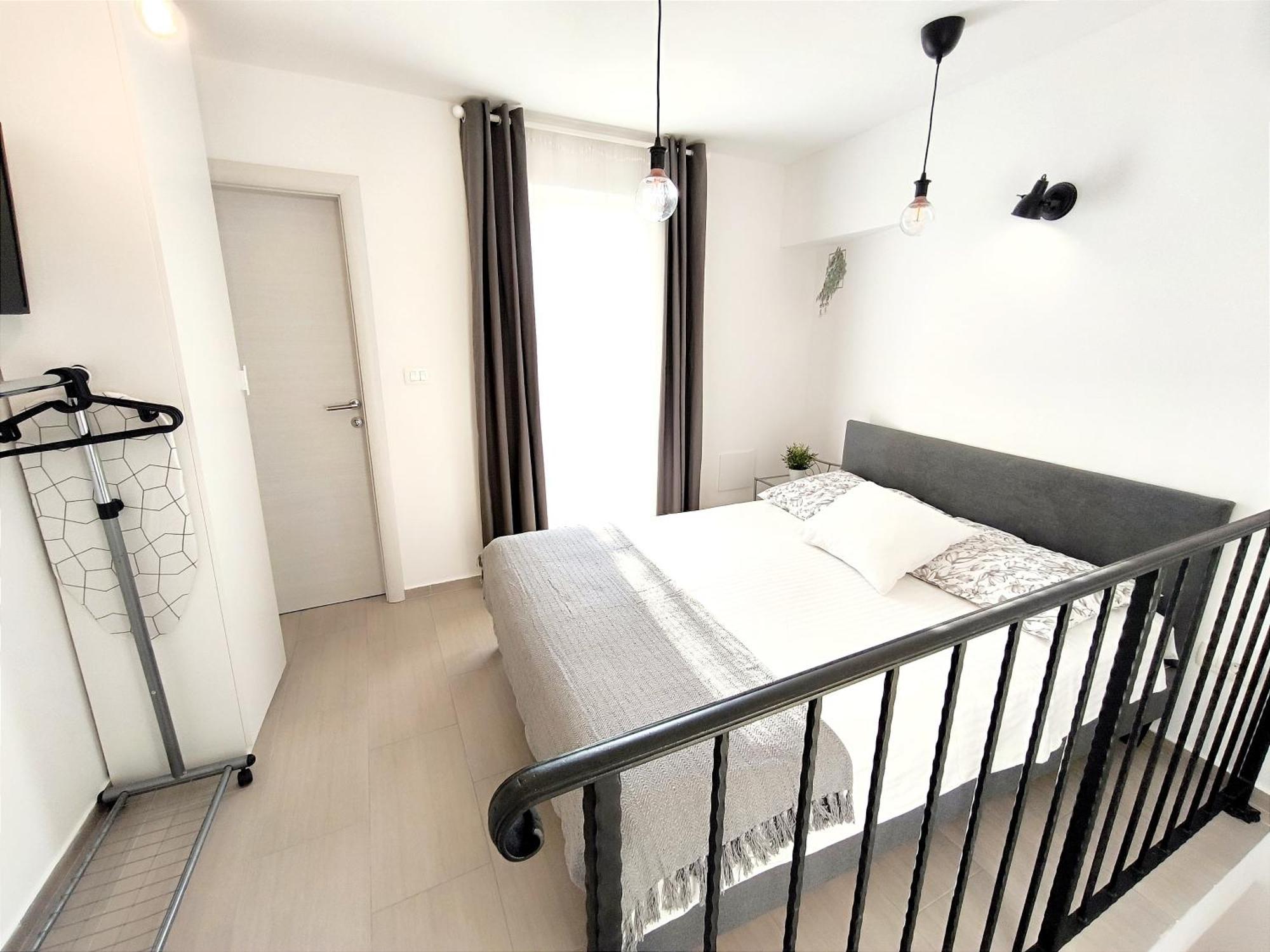 Central Apartment & Room Niko 斯普利特 外观 照片