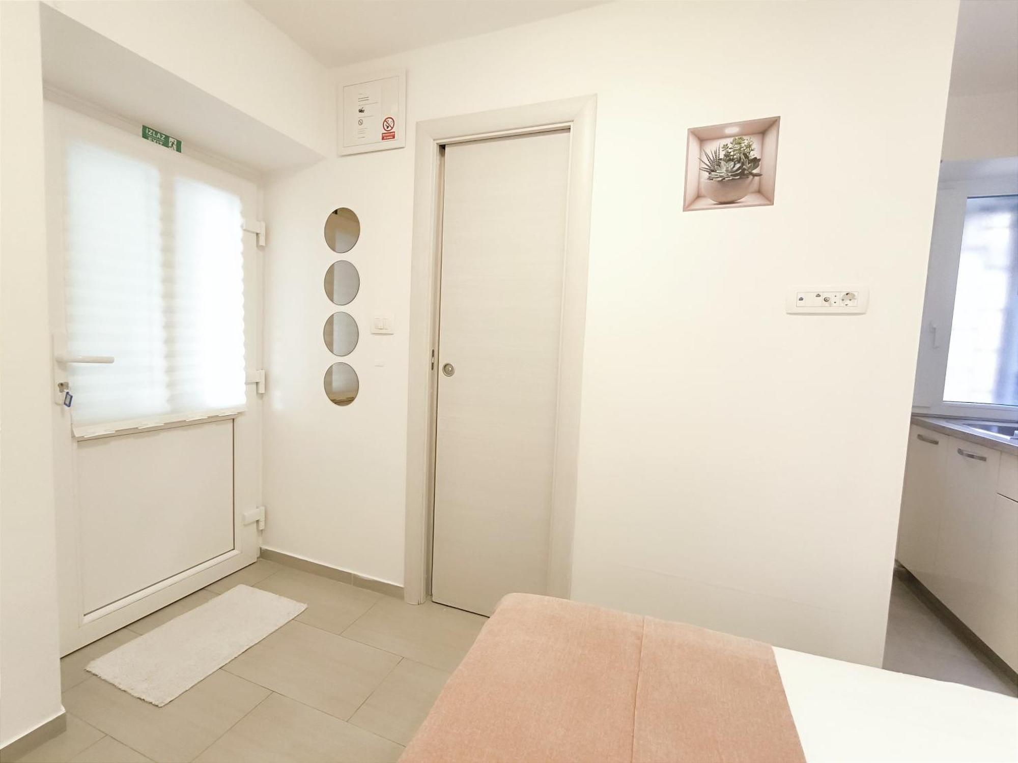 Central Apartment & Room Niko 斯普利特 外观 照片